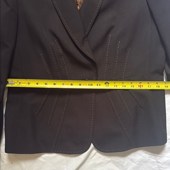 Vintage Kasper tailored lined Black Women's Blazer with Stitch detail. Size 12. - Picture 11 of 14
